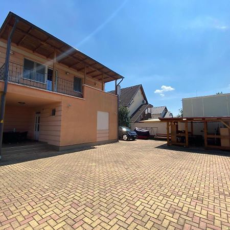 Gabi Lux Apartman Apartment Hajdúszoboszló Екстериор снимка