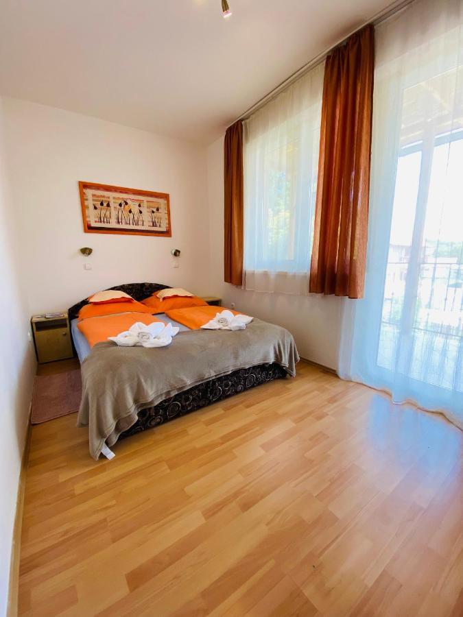 Gabi Lux Apartman Apartment Hajdúszoboszló Екстериор снимка