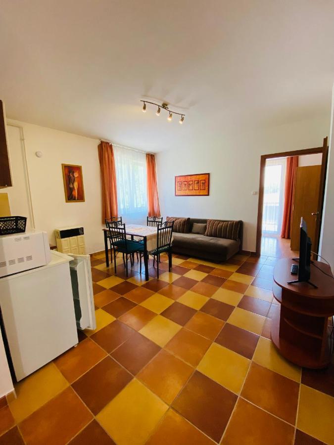 Gabi Lux Apartman Apartment Hajdúszoboszló Екстериор снимка