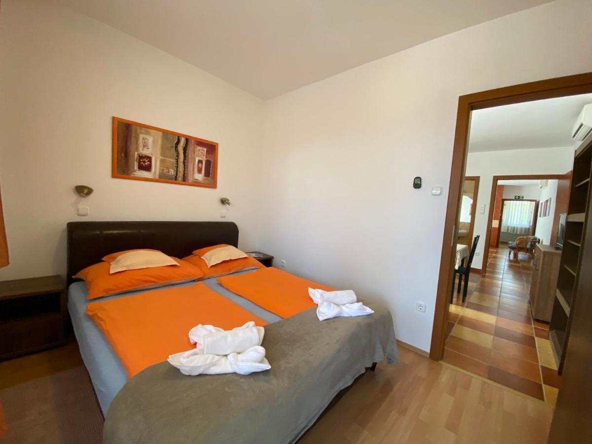 Gabi Lux Apartman Apartment Hajdúszoboszló Екстериор снимка